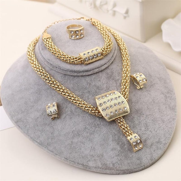 MINHIN Wholesale Summer Charming Jewelry Set For Women Golden Plated Alloy Classic Party Jewelry Graceful Bridal Jewelry Set