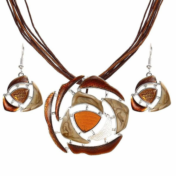 Vintage Enamel Jewelry Set Multilayer Leather Chain Hollow Round Gem Silver Pendant Necklace Earrings Summer Jewelry Sets Women