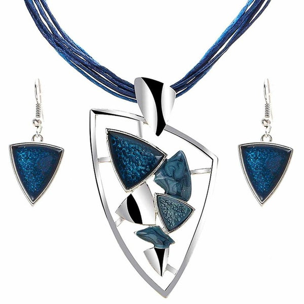 Vintage Enamel Jewelry Set Multilayer Leather Chain Hollow Round Gem Silver Pendant Necklace Earrings Summer Jewelry Sets Women
