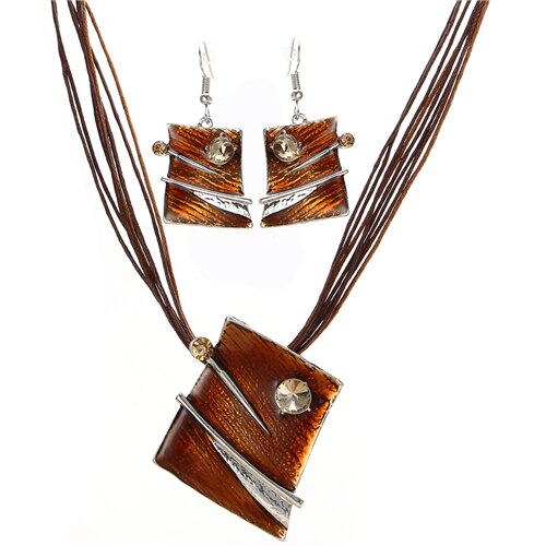 Vintage Enamel Jewelry Set Multilayer Leather Chain Hollow Round Gem Silver Pendant Necklace Earrings Summer Jewelry Sets Women