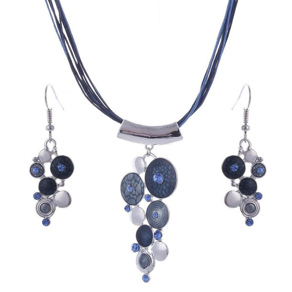 Vintage Enamel Jewelry Set Multilayer Leather Chain Hollow Round Gem Silver Pendant Necklace Earrings Summer Jewelry Sets Women